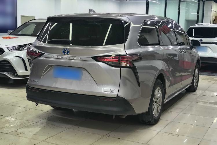 Used Toyota SIENNA 2021 2.5L Hybrid Comfort Edition Exterior 4