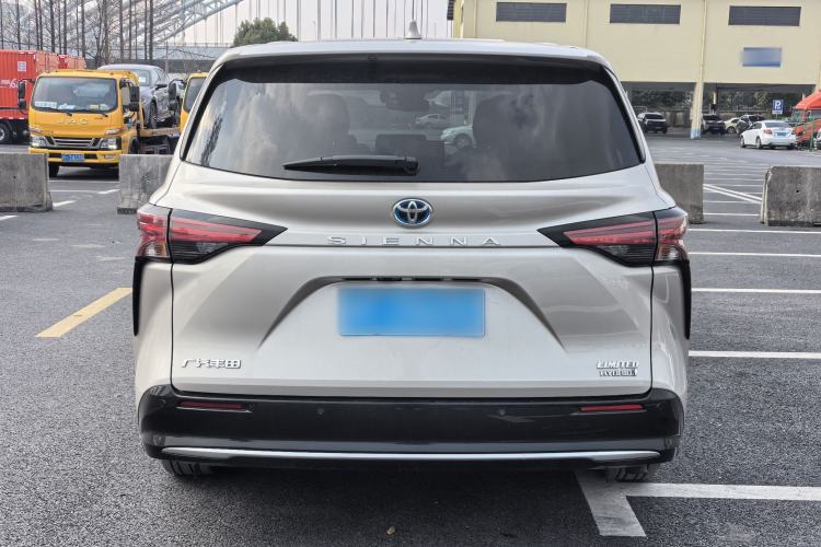 Used Toyota SIENNA 2021 2.5L Hybrid Premium Edition Exterior 6