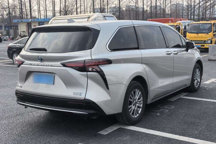 Used Toyota SIENNA 2021 2.5L Hybrid Premium Edition Exterior 7