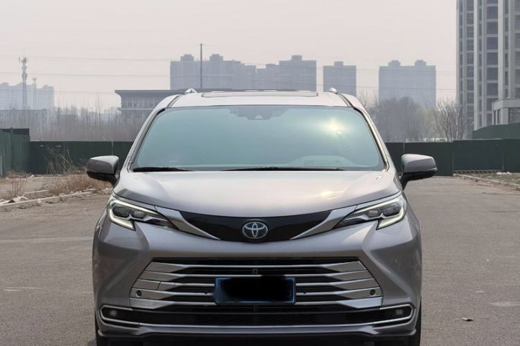 Used Toyota SIENNA 2021 2.5L Hybrid Platinum Edition Exterior 7