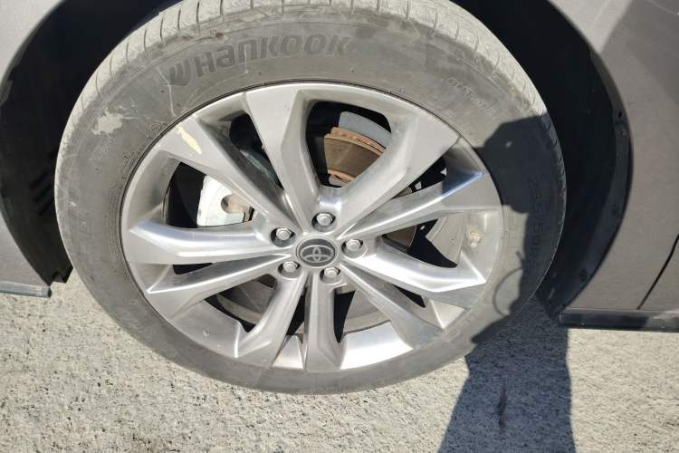 Used Toyota SIENNA 2021 2.5L Hybrid Platinum Edition Exterior 7