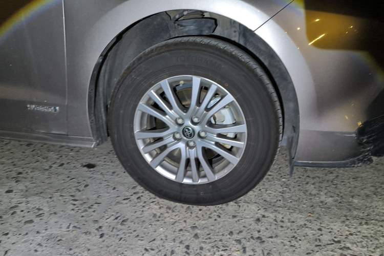 Used Toyota SIENNA 2021 2.5L Hybrid Comfort Edition Exterior 7