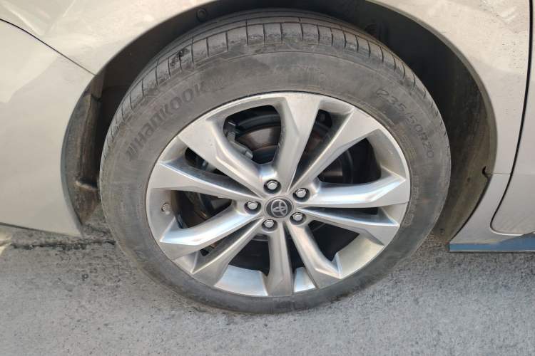 Used Toyota SIENNA 2021 2.5L Hybrid Platinum Edition Exterior 8
