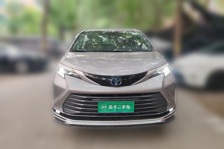 Used Toyota SIENNA 2021 2.5L Hybrid Ultimate Edition Front