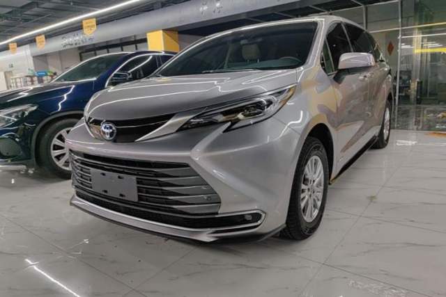 Used Toyota SIENNA 2021 2.5L Hybrid Premium Edition