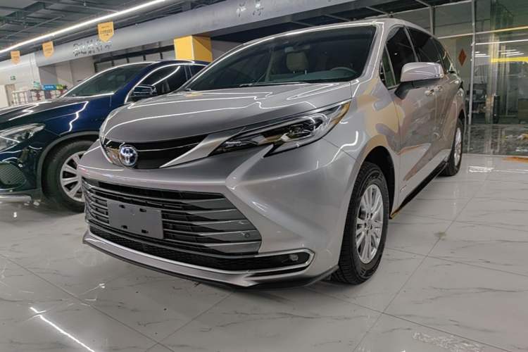 Used Toyota SIENNA 2021 2.5L Hybrid Premium Edition Guazi used car, China used car export, Used car for sale, Used  cars, Cheapest cars for sale