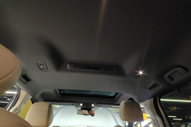 Used Toyota SIENNA 2021 2.5L Hybrid Premium Edition Headliner
