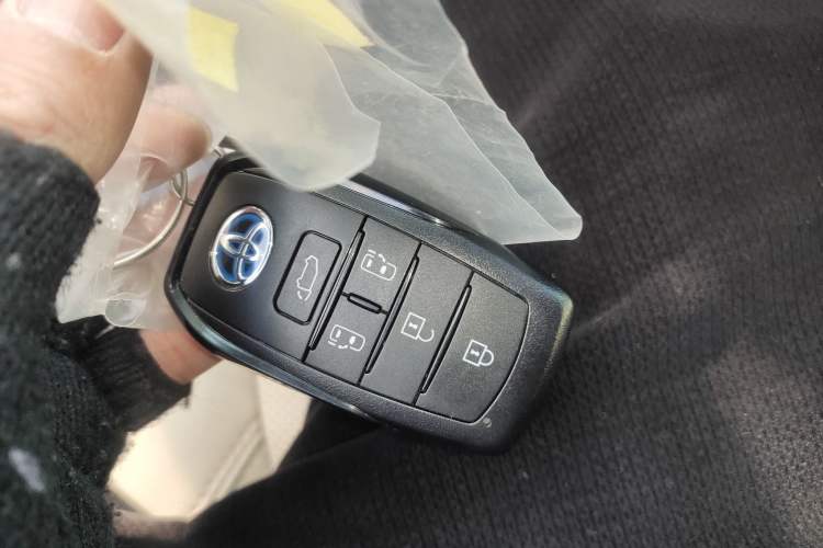 Used Toyota SIENNA 2021 2.5L Hybrid Premium Edition Interior 1