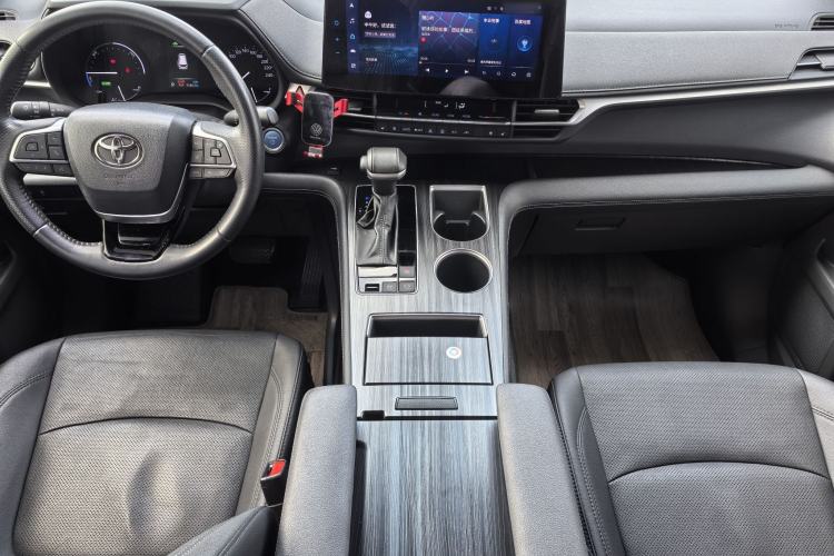 Used Toyota SIENNA 2021 2.5L Hybrid Premium Edition Interior 1