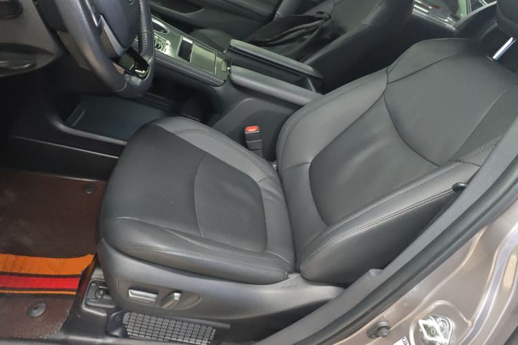 Used Toyota SIENNA 2021 2.5L Hybrid Premium Edition Left Front Seat