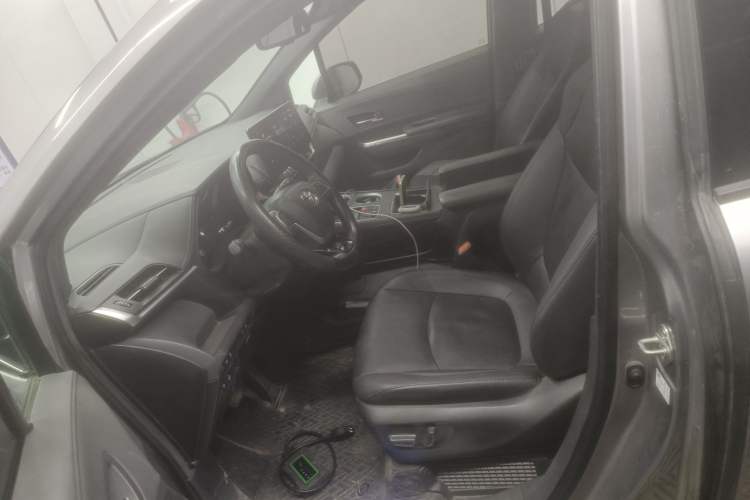 Used Toyota SIENNA 2021 2.5L Hybrid Ultimate Edition Left Front Seat