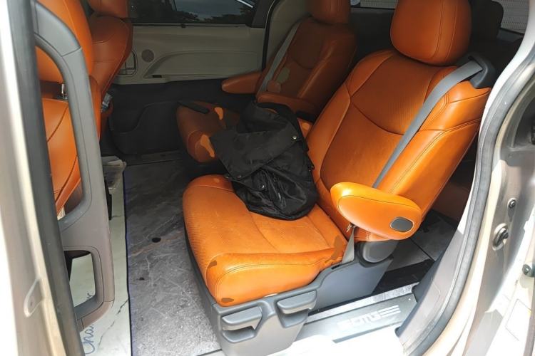 Used Toyota SIENNA 2021 2.5L Hybrid Comfort Edition Left Rear Seat