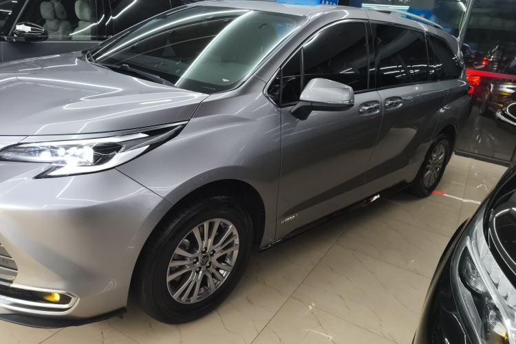 Used Toyota SIENNA 2021 2.5L Hybrid Premium Edition Left Side
