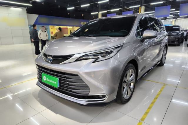 Used Toyota SIENNA 2021 2.5L Hybrid Premium Edition