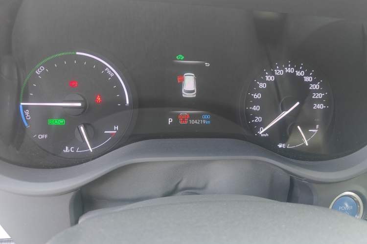 Used Toyota SIENNA 2021 2.5L Hybrid Luxury Edition Odometer Close Up