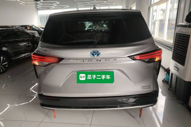 Used Toyota SIENNA 2021 2.5L Hybrid Premium Edition Rear