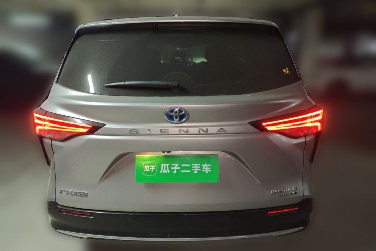 Used Toyota SIENNA 2021 2.5L Hybrid Platinum Edition Rear
