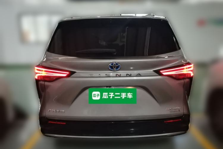 Used Toyota SIENNA 2021 2.5L Hybrid Platinum Edition Rear