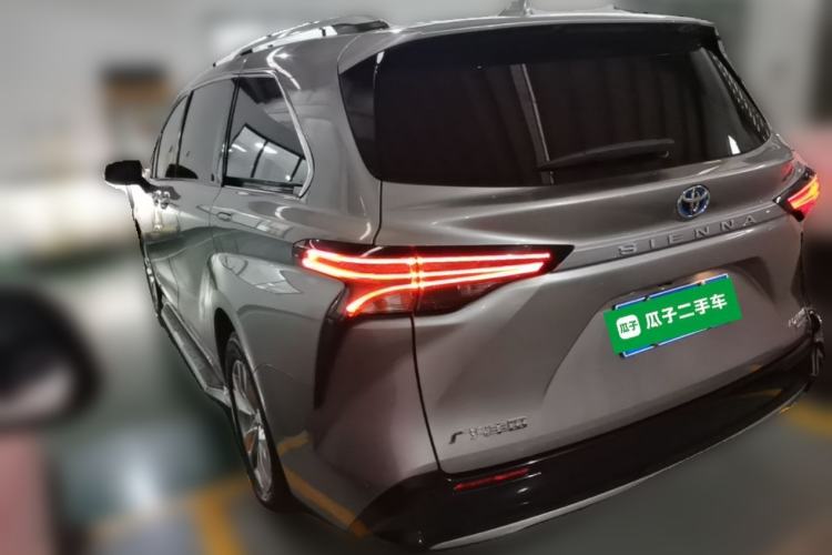 Used Toyota SIENNA 2021 2.5L Hybrid Platinum Edition Rear Left 45 Deg