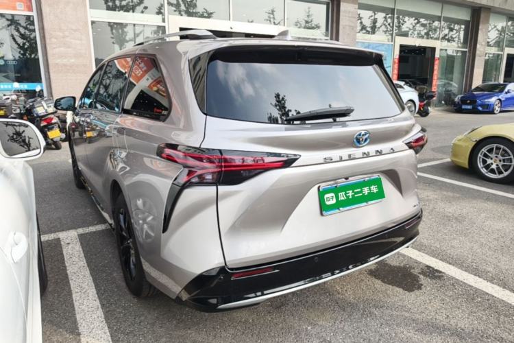 Used Toyota SIENNA 2021 2.5L Hybrid Ultimate Edition Rear Left 45 Deg