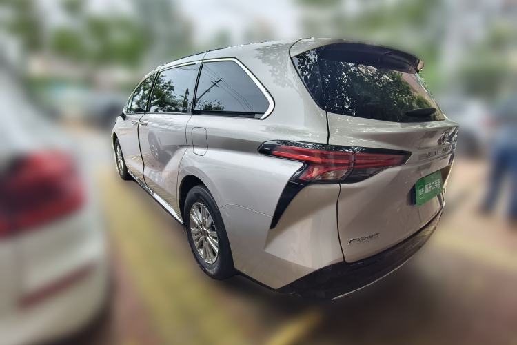 Used Toyota SIENNA 2021 2.5L Hybrid Premium Edition Rear Left 45 Deg