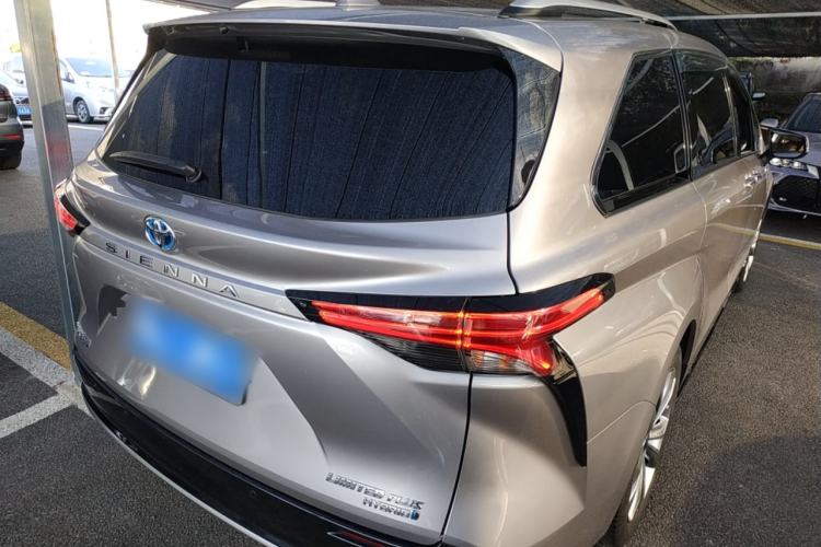 Used Toyota SIENNA 2021 2.5L Hybrid Ultimate Edition Rear Right 45 Deg
