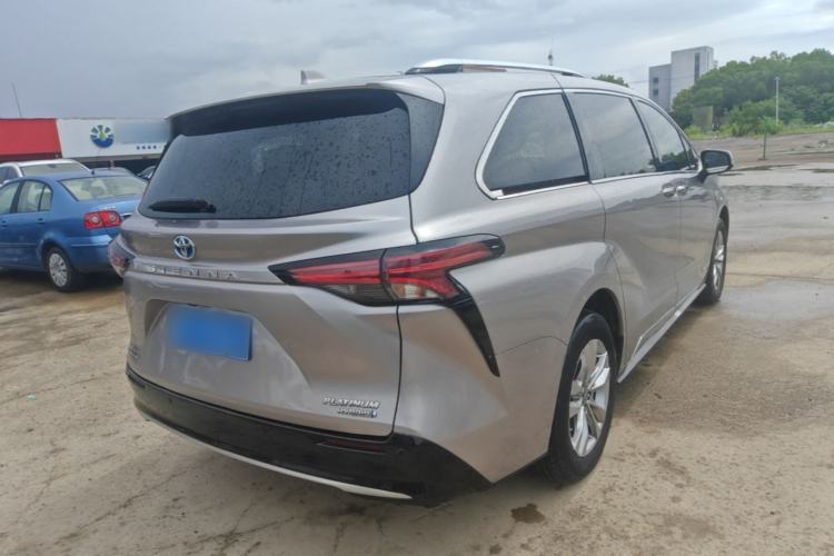Used Toyota SIENNA 2021 2.5L Hybrid Platinum Edition Rear Right 45 Deg
