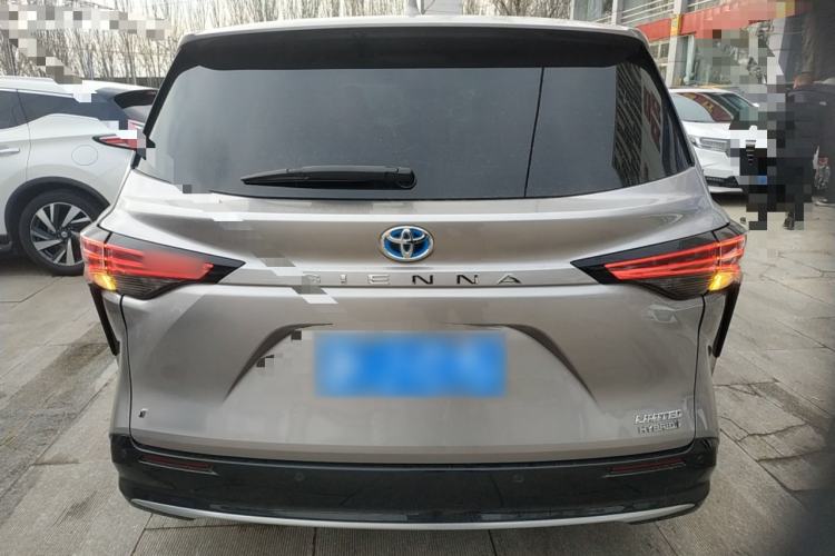 Used Toyota SIENNA 2021 2.5L Hybrid Premium Edition Rear