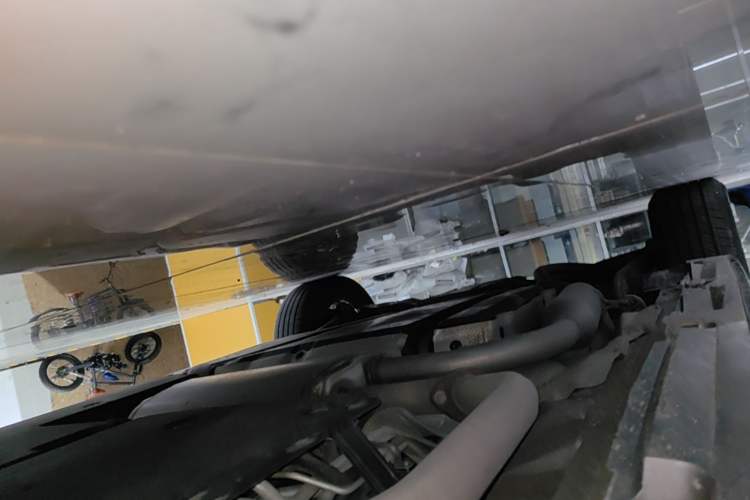 Used Toyota SIENNA 2021 2.5L Hybrid Premium Edition Right Side Sill