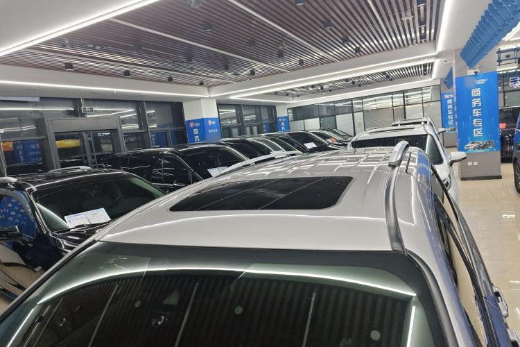 Used Toyota SIENNA 2021 2.5L Hybrid Premium Edition Roof
