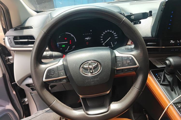 Used Toyota SIENNA 2021 2.5L Hybrid Comfort Edition Steering Wheel