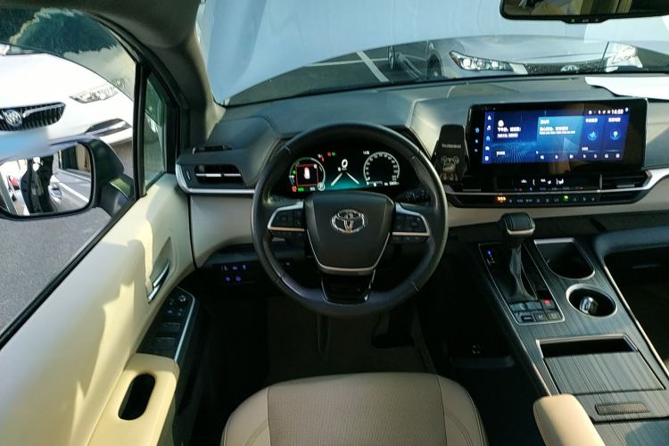 Used Toyota SIENNA 2021 2.5L Hybrid Ultimate Edition Steering Wheel