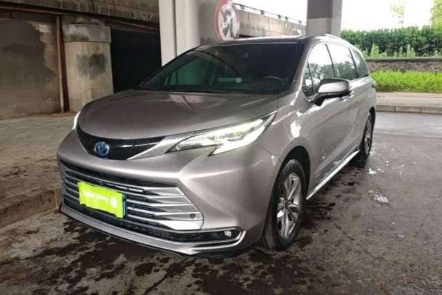 Used Toyota SIENNA 2021 2.5L Hybrid Platinum Edition