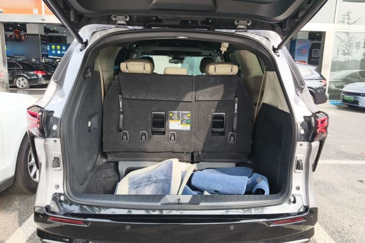 Used Toyota SIENNA 2021 2.5L Hybrid Ultimate Edition Trunk