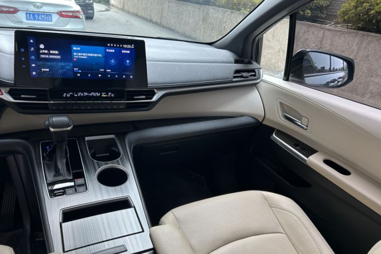Used Toyota SIENNA 2021 2.5L Hybrid Ultimate Edition Audio And AC Panel