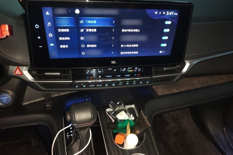 Used Toyota SIENNA 2021 2.5L Hybrid Platinum Edition Audio And AC Panel