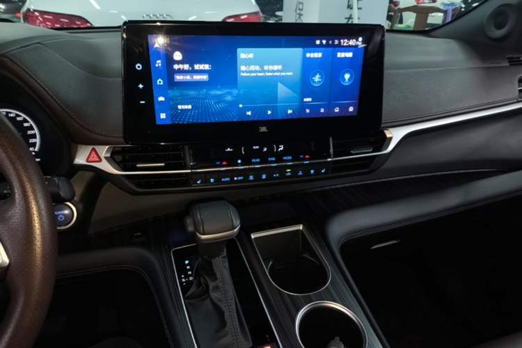 Used Toyota SIENNA 2021 2.5L Hybrid Platinum Edition Audio And AC Panel