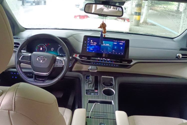 Used Toyota SIENNA 2021 2.5L Hybrid Ultimate Edition Center Console