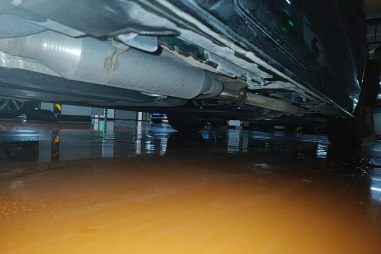 Used Toyota SIENNA 2021 2.5L Hybrid Luxury Edition Chassis Rear Right