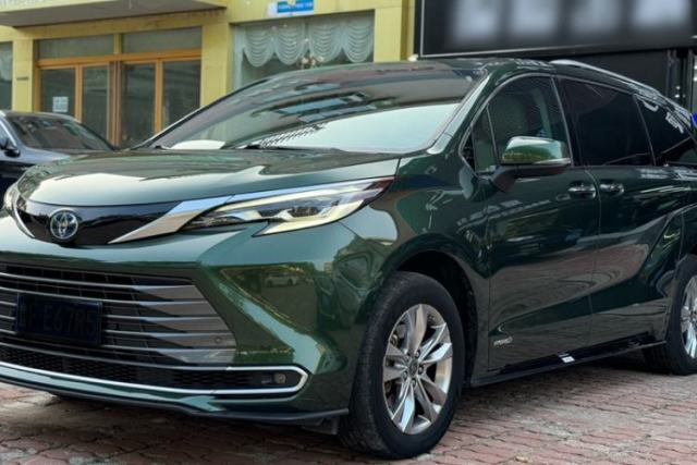 Used Toyota SIENNA 2021 2.5L Hybrid Ultimate Edition