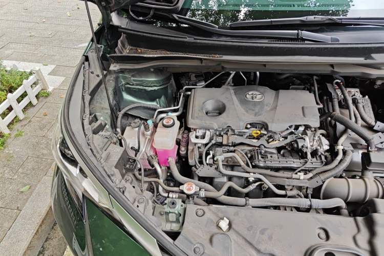 Used Toyota SIENNA 2021 2.5L Hybrid Ultimate Edition Engine Bay Right