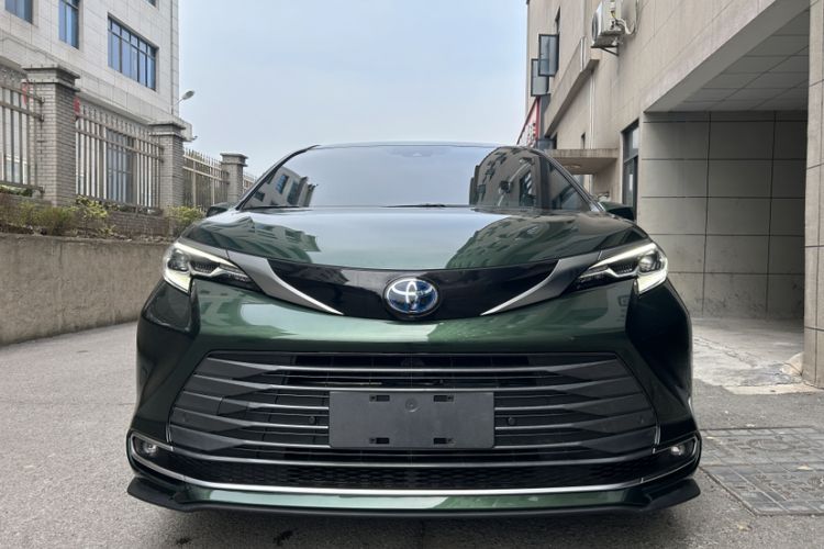 Used Toyota SIENNA 2021 2.5L Hybrid Ultimate Edition Exterior 1