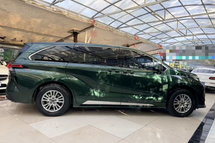 Used Toyota SIENNA 2021 2.5L Hybrid Comfort Edition Exterior 2