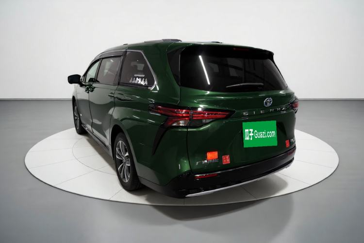 Used Toyota SIENNA 2021 2.5L Hybrid Platinum Edition Exterior 3