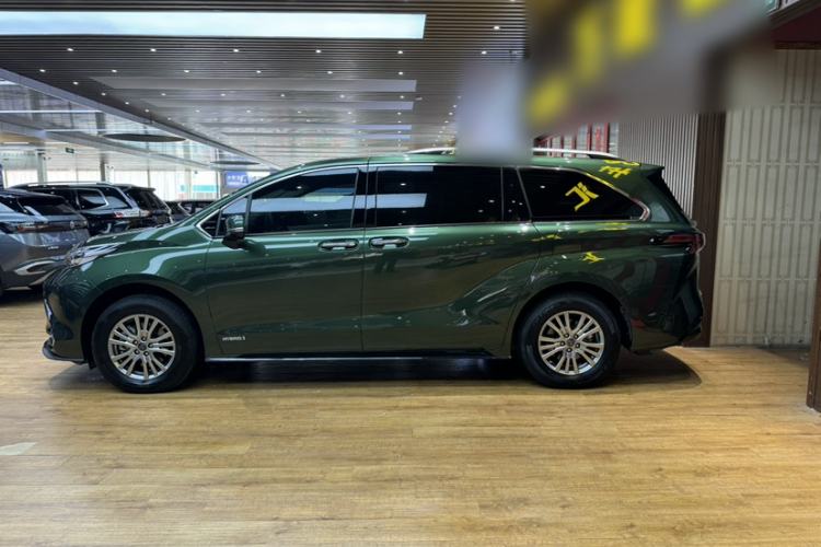 Used Toyota SIENNA 2021 2.5L Hybrid Luxury Edition Exterior 3