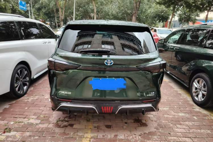 Used Toyota SIENNA 2021 2.5L Hybrid Comfort Edition Exterior 4