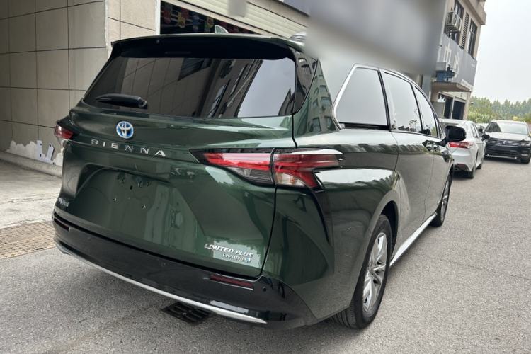 Used Toyota SIENNA 2021 2.5L Hybrid Ultimate Edition Exterior 4