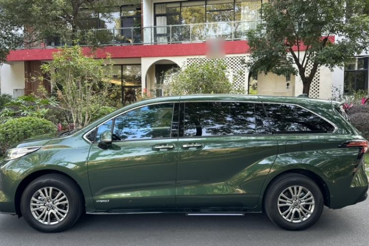 Used Toyota SIENNA 2021 2.5L Hybrid Luxury Edition Exterior 5