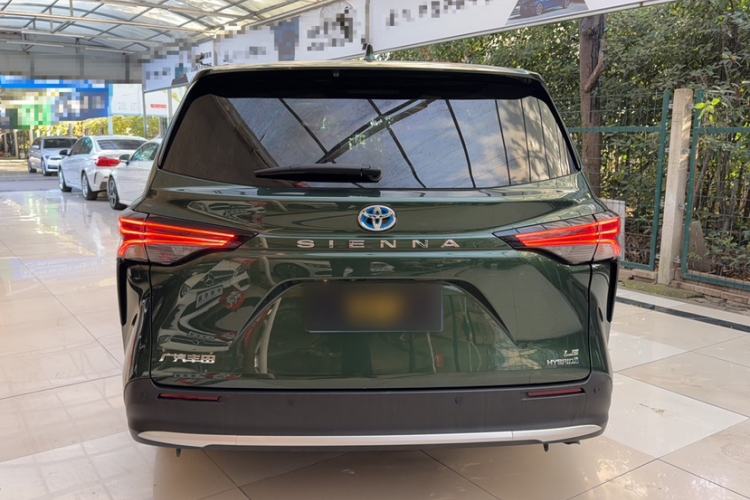 Used Toyota SIENNA 2021 2.5L Hybrid Comfort Edition Exterior 5