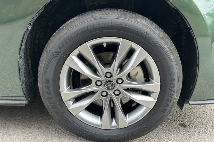 Used Toyota SIENNA 2021 2.5L Hybrid Ultimate Edition Exterior 6